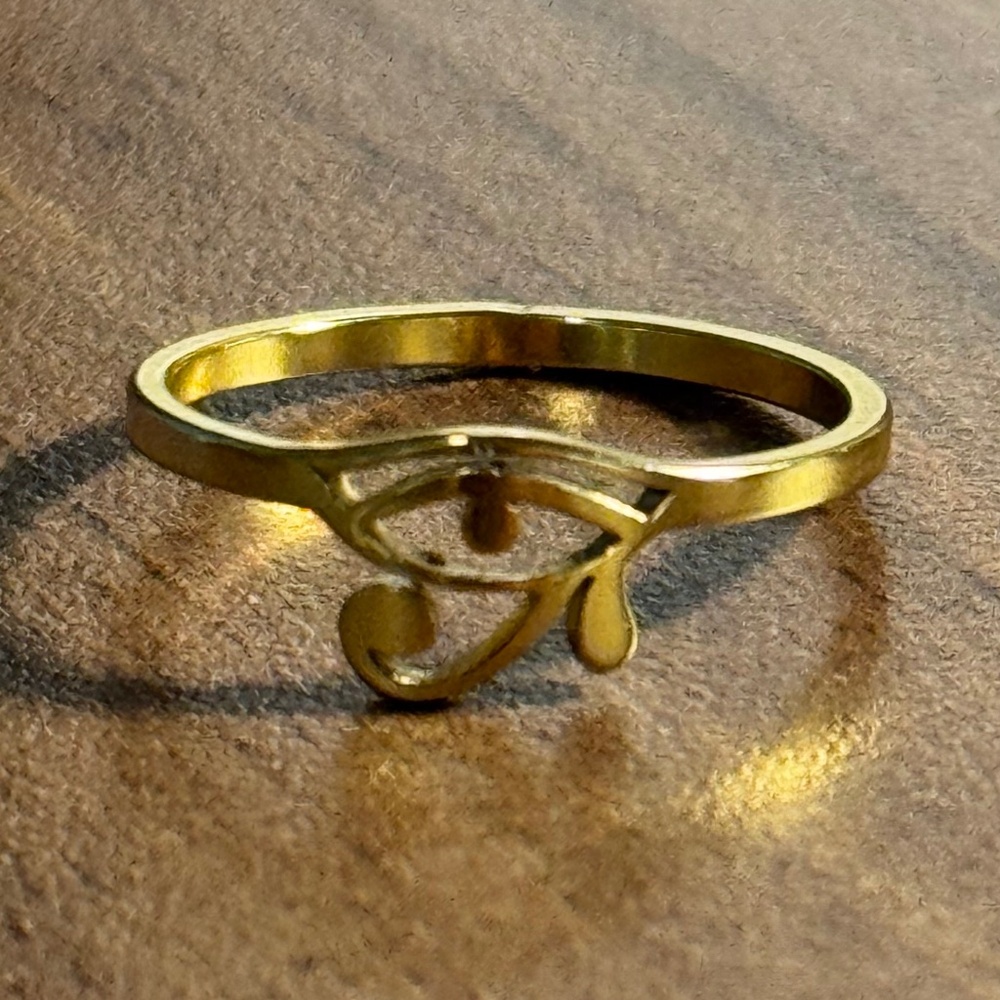 Eye of Horus Ring